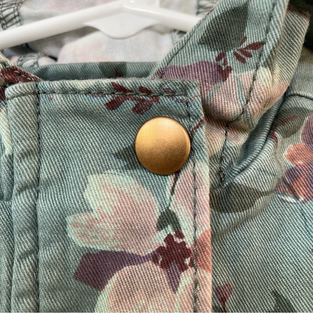 Carter’s Jacket - Picture 3 of 5
